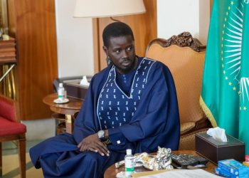 PORTRAIT – D&rsquo;une prison de Dakar au fauteuil présidentiel : qui est Bassirou Diomaye Faye ?