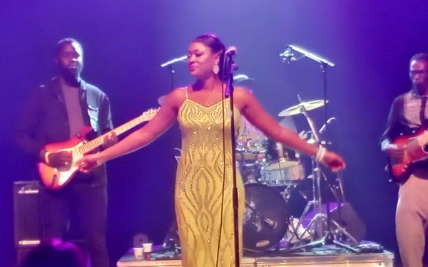 France : Titi brûle la scène de Roubaix par un spectacle inédit