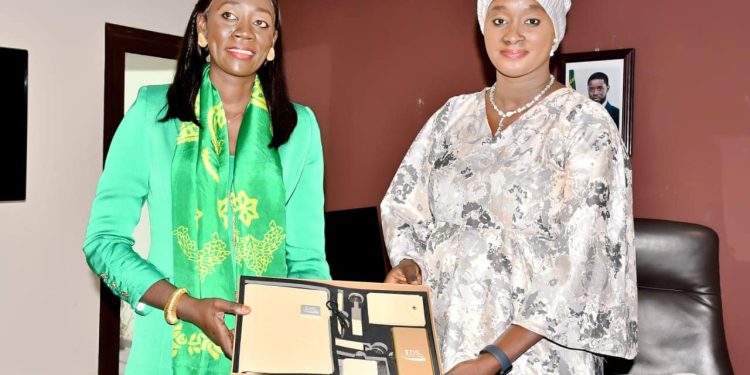 Télédiffusion du Sénégal : passation de service entre Nafissatou Diouf et Dr Aminata Sarr Malick Ndiaye