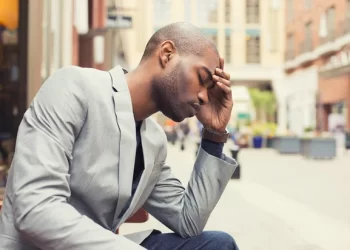 SÉRIEUSE MISE EN GARDE : le rythme auquel les gens meurent tout d&rsquo;un coup devient alarmant