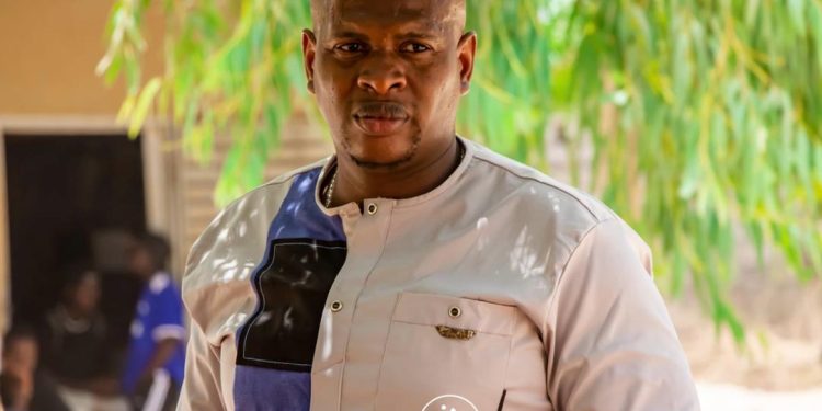 «Solidarité et santé en société africaine, regard critique» : le nouveau livre de Lamine Biaye édité par ELMA