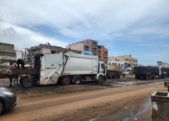 Les deux voies de Cambérène : un dépotoir d&rsquo;ordures ou parking de camions ?