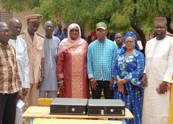 Le Conseil départemental de Sédhiou équipe le lycée de Marsassoum de 50 tables-bancs et 10 unités centrales