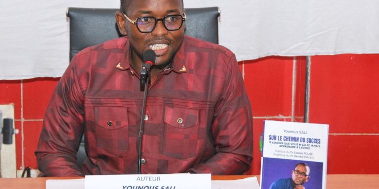 Présentation de l’ouvrage inspirant de Younouss Sall à Sédhiou : un rendez-vous riche en échanges intellectuels